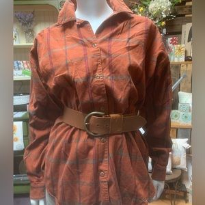 Vintage Banana Republic Ladies rust plaid “cellular” cotton shirt, large
